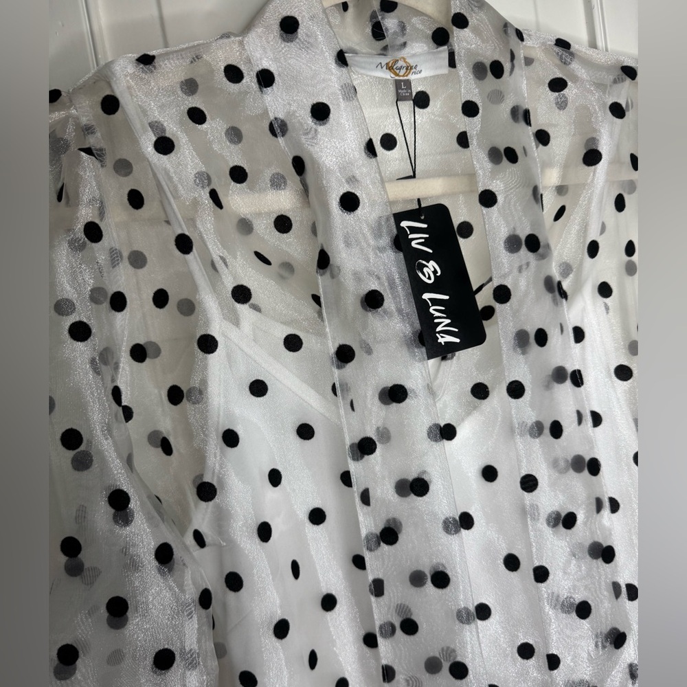 Melograno Rico White Sheer Blouse with Black Polka Dots & White Tank - Picture 5 of 10